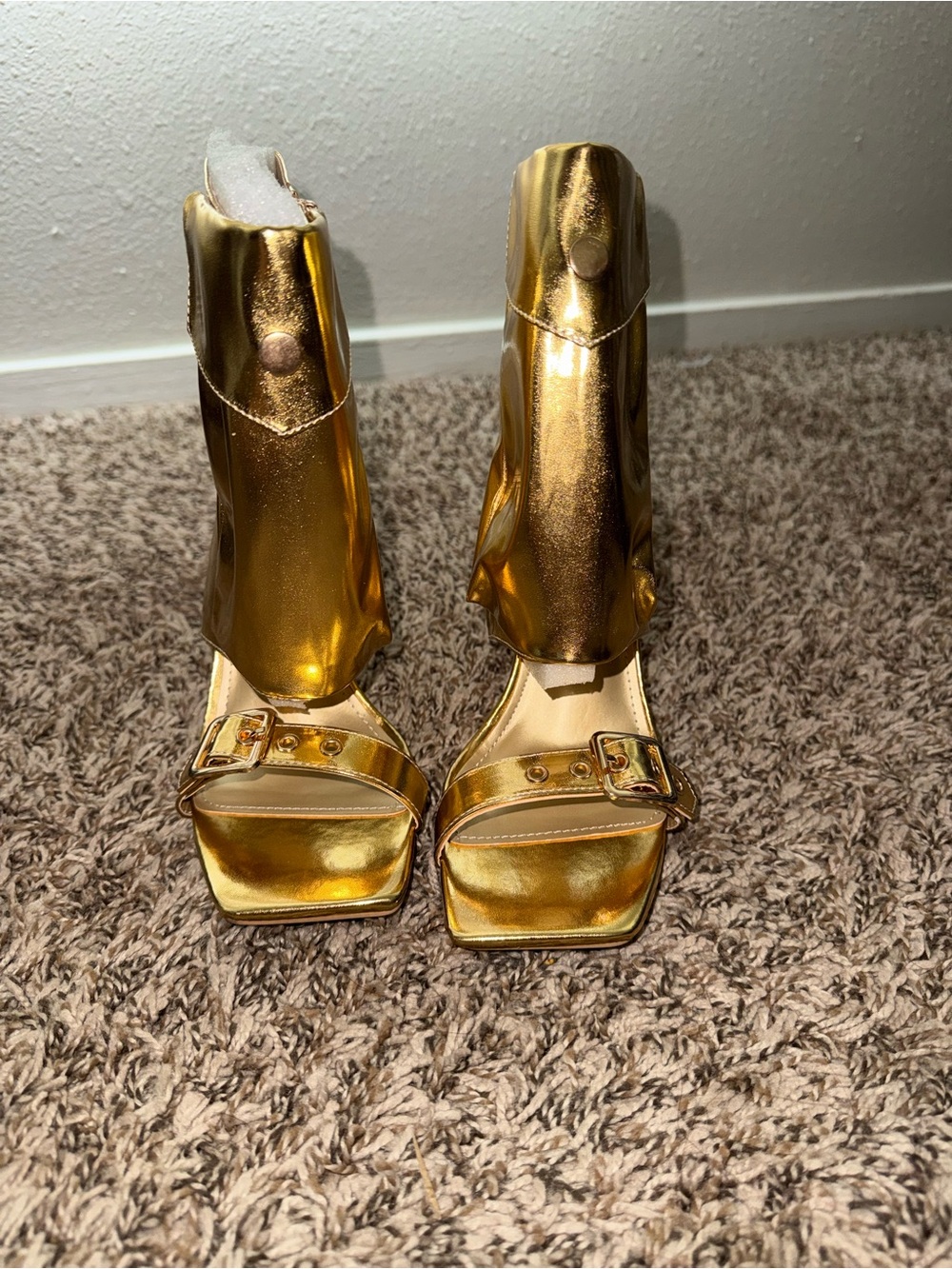 Cape Robbin Gold Metallic High Heels - Picture 3 of 3